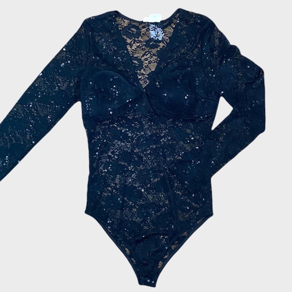 NWT Black Lace Sequin Bodysuit - Picture 4 of 5
